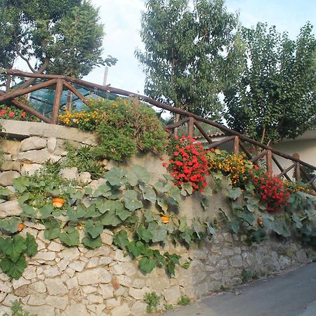 Casa Vacanze Chery Сорренто Экстерьер фото