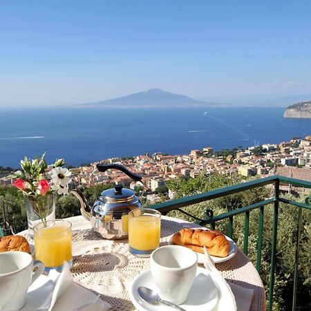 Casa Vacanze Chery Сорренто Экстерьер фото