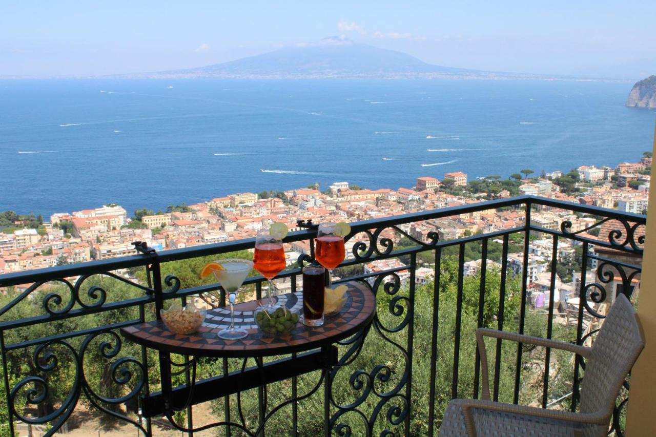 Casa Vacanze Chery Сорренто Экстерьер фото