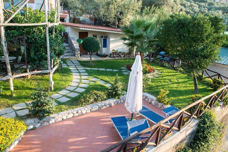 Casa Vacanze Chery Сорренто Экстерьер фото