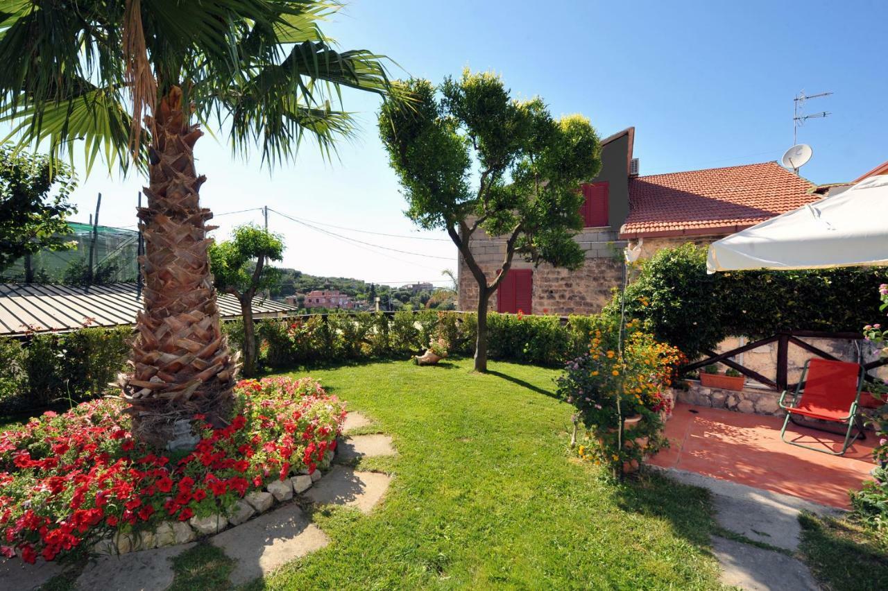 Casa Vacanze Chery Сорренто Экстерьер фото