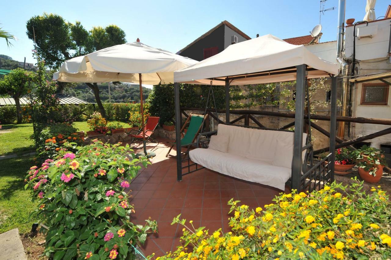 Casa Vacanze Chery Сорренто Экстерьер фото