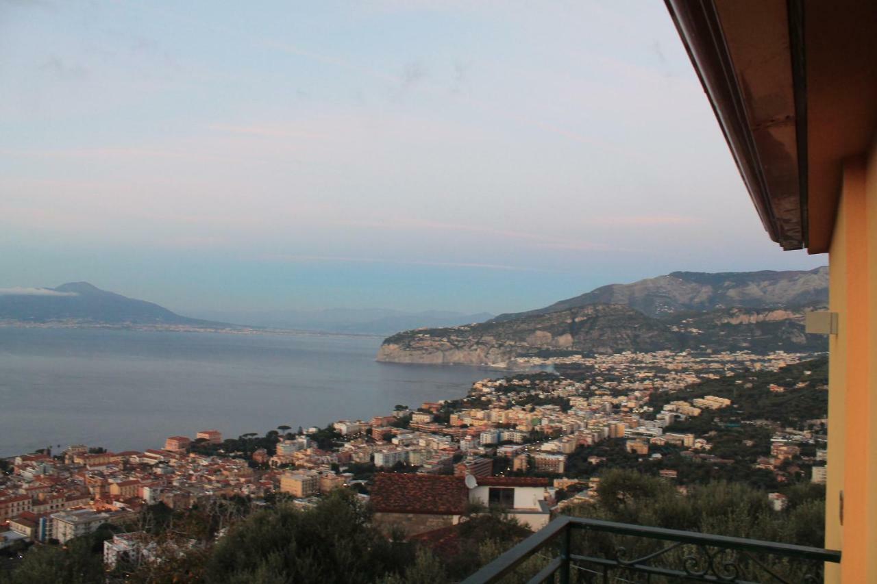 Casa Vacanze Chery Сорренто Экстерьер фото